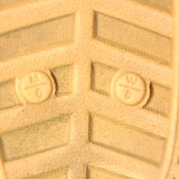 Crocs Classic Womens Size 8 Yellow Sherpa Lined Clogs Slip On Shoes Slippers - Picture 8 of 10